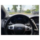 2012 FORD FOCUS SEL *No Accidents* (NO RESERVE)