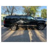 2007 CHEVROLET SUBURBAN LTZ *4x4* (NO RESERVE)
