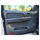 2007 CHEVROLET SUBURBAN LTZ *4x4* (NO RESERVE)