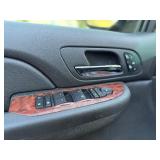 2007 CHEVROLET SUBURBAN LTZ *4x4* (NO RESERVE)