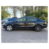 2009 VOLKSWAGEN PASSAT KOMFORT *No Accidents | Prior Certified Pre-Owned* (NO RESERVE)