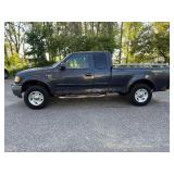 2001 FORD F-150 LARIAT *4x4* (NO RESERVE)