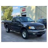2001 FORD F-150 LARIAT *4x4* (NO RESERVE)