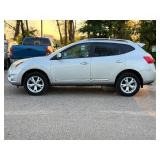 2011 NISSAN ROGUE SV *All Wheel Drive | 2 Owner* (NO RESERVE)