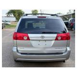 2009 TOYOTA SIENNA LE *7 Passenger* (NO RESERVE)