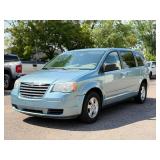 2010 CHRYSLER TOWN AND COUNTRY LX *126k Miles* (NO RESERVE)