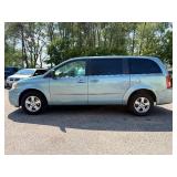 2010 CHRYSLER TOWN AND COUNTRY LX *126k Miles* (NO RESERVE)