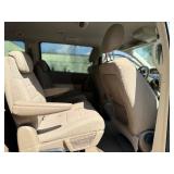 2010 CHRYSLER TOWN AND COUNTRY LX *126k Miles* (NO RESERVE)