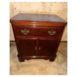 Drexel Mahogany Nightstand with Drawer and Double Doors 24x17x25