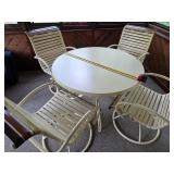 Round Metal Patio Table with 4 Slatted Chairs