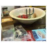 Mixed Garage and Pest Control Lot with Rat Trap, Cable Ties, Bowl, and Garden Fork