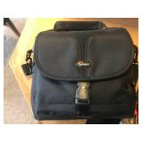 Philips Portable DVD Player Set with Headphones, Charger, Cables and Case