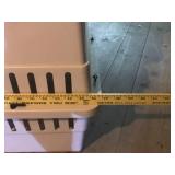 Set of 3 Pet Carriers and Gravity Pet Feeder