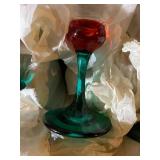 Full Tote incl. Set of Vintage Wine Glasses with Green and Red Stems