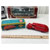 Model Cars & Tractors Model Cars & Tractors