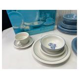 Vintage Dinnerware Sets Vintage Dinnerware Sets