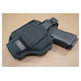 Glock 19 Gen 2 9mm Semi-Auto Pistol - 2 Magazines Glock 19 Gen 2 9mm Semi-Auto Pistol - 2 Magazines
