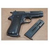 Star Spanish Police 9mm Semi-Auto Pistol - 2 Magazines Star Spanish Police 9mm Semi-Auto Pistol - 2 Magazines