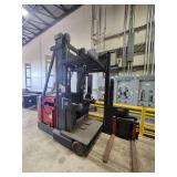 Raymond 9600 Swing-Reach Truck
