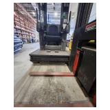 Raymond 9600 Swing-Reach Truck