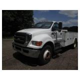 2010 Ford F750 Super Duty Truck