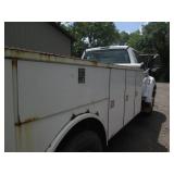 2010 Ford F750 Super Duty Truck