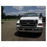 2010 Ford F750 Super Duty Truck