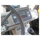 Bobcat 5600 4 x 4 Dump Skid Steer