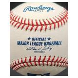 Autographed Baseball by Chicago White Sox HOF Great " Frank Thomas " No COA