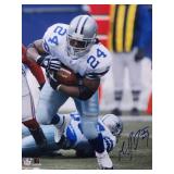 Autographed Photo by Dallas Cowboys Running Back Great "Marion Barber III" with COA