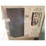 Vissani 10.1 cu. ft. Top Freezer Refrigerator in Black
