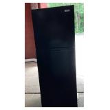 Vissani 10.1 cu. ft. Top Freezer Refrigerator in Black