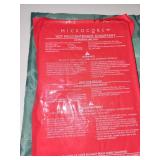 Pyrex Glass Bakeware Set with Lids, Insulated Carrier, and Microwave Hot Packs