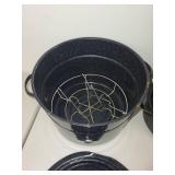 Granite Ware Enamel Stock Pot and Roasting Pan Set
