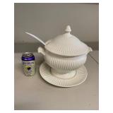 Elegant White Ceramic Soup Tureen Set with Ladle