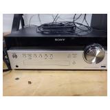 Sony Compact Disc Receiver HCD-SBT100 with SS-SBT100 Speaker System