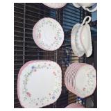Antique Floral Pattern China Set - 24 Pieces