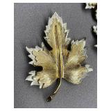 Leaf Brooch Pin Set - Vintage Gold Tone