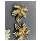 Leaf Brooch Pin Set - Vintage Gold Tone