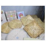 (EW4) Assortment of Hot Pads...