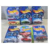 (EC1) Assorted Hot Wheels in Packag...