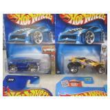 (EC1) Assorted Hot Wheels in Packag...