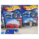 (EC1) Assorted Hot Wheels in Packag...