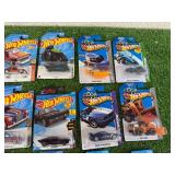24 Hot Wheels