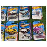 24 Hot Wheels