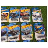24 Hot Wheels
