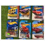24 Hot Wheels