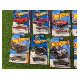 24 Hot Wheels