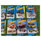 24 Hot Wheels