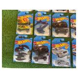 24 Hot Wheels